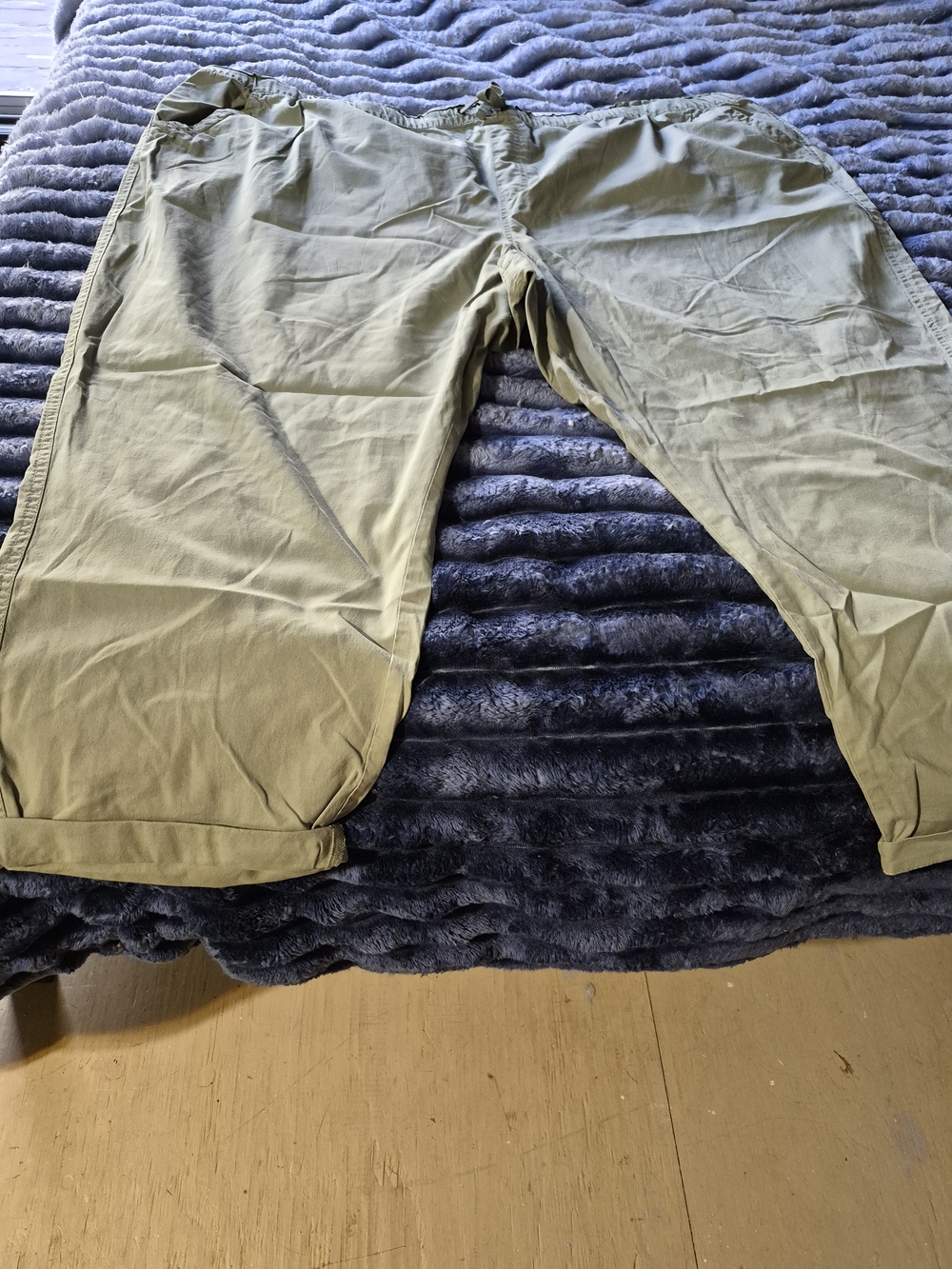 SONOMA Olive Green Mid-Rise Capri Pants Size 4x